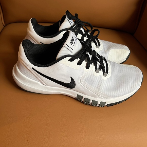 Nike Shoes Nike Cross Trainers Black And White Color Size 8 Men